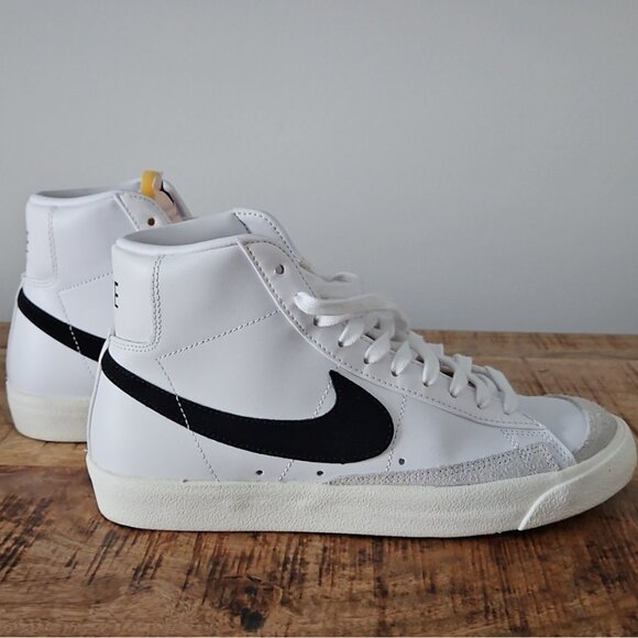 Nike Blazer Mid 77 vintage - Picture 1 of 4